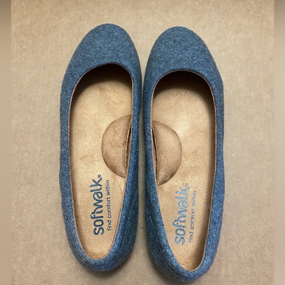 SoftWalk Shiraz Ballet Flats. US 9.5 - Picture 4 of 8